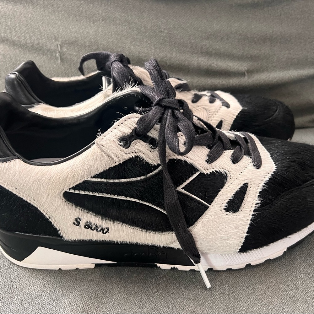 Diadora Black and White Athletic Shoes